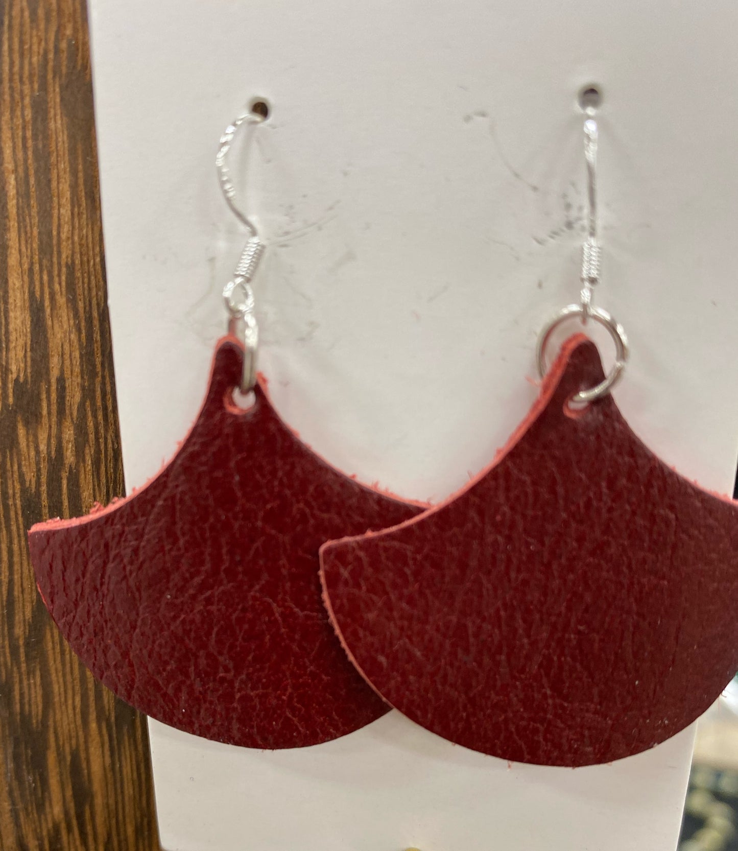 Medium Gingko Leaf Leather