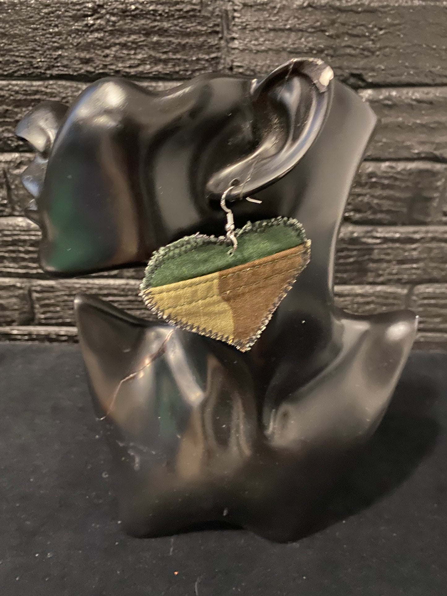 Medium Camo Hearts