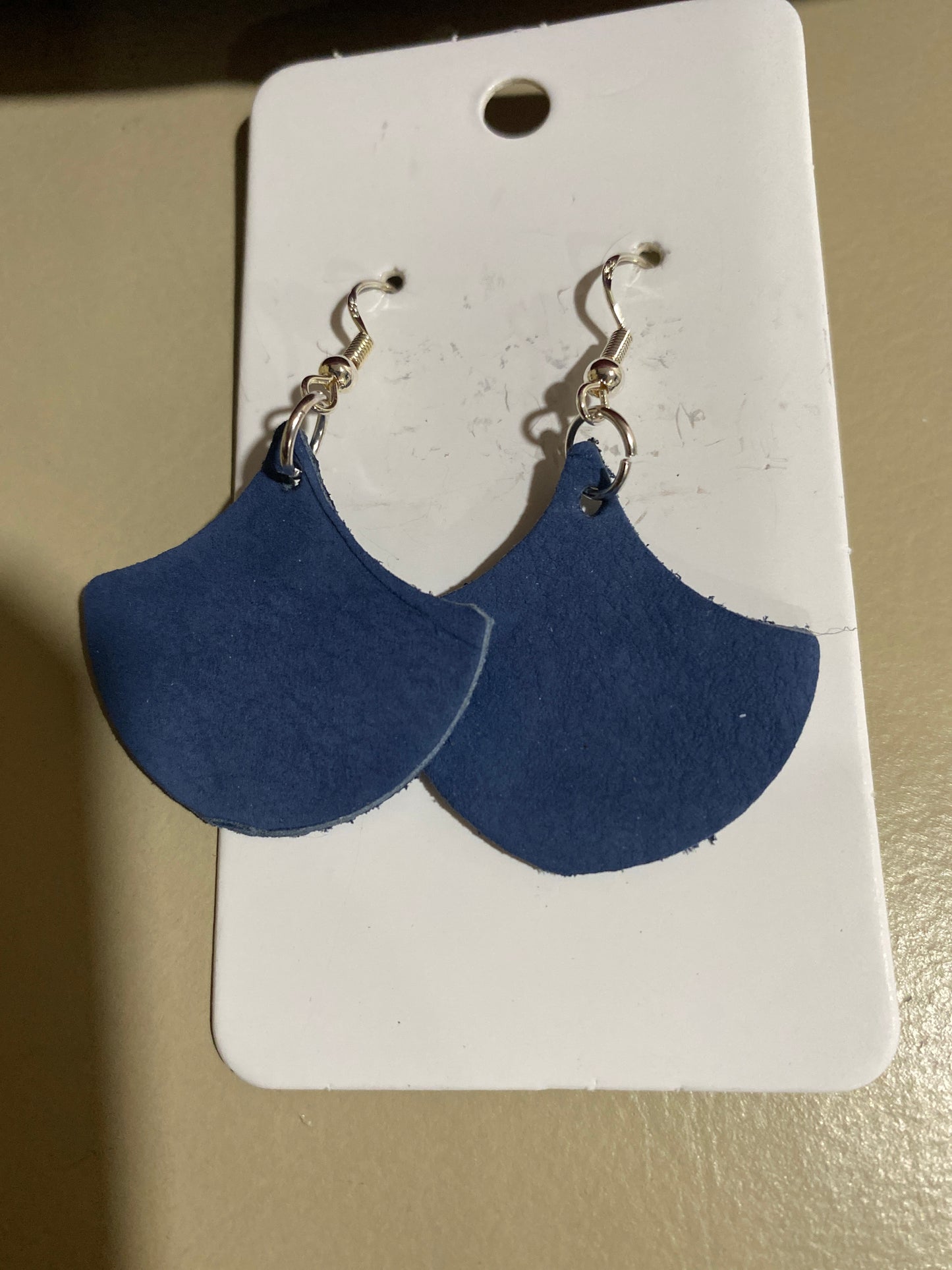 Small Leather Ginkgo